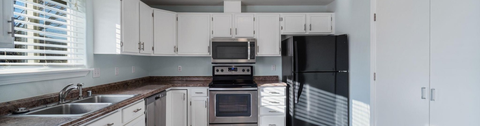 Forsythia St, West Richland, Washington 99353, 3 Bedrooms Bedrooms, 0 ,2 BathroomsBathrooms,Houses,For Sale,Forsythia St,0,289512