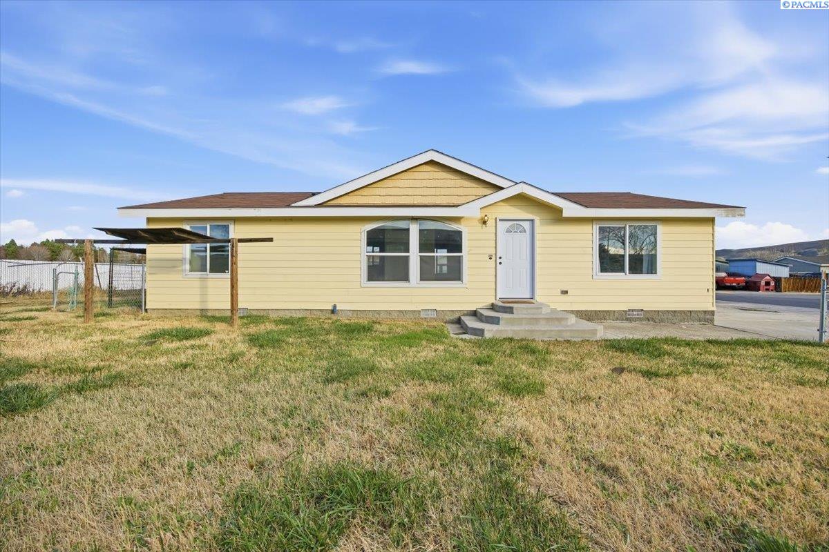New Gate Dr, Prosser, Washington 99350, 3 Bedrooms Bedrooms, 0 ,2 BathroomsBathrooms,Manufactured Homes,For Sale,New Gate Dr,0,289510