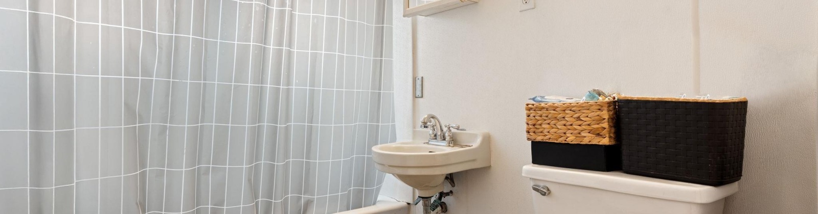 Thayer, Richland, Washington 99354, 2 Bedrooms Bedrooms, 0 ,1 BathroomBathrooms,Houses,For Sale,Thayer,0,289523