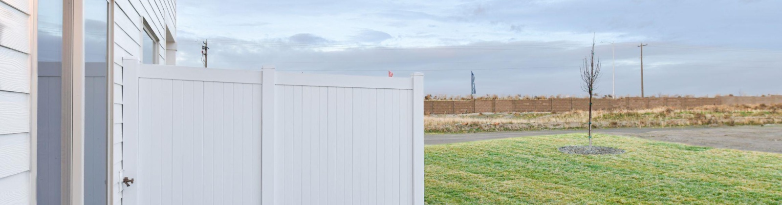 Road 114, Pasco, Washington 99301, 3 Bedrooms Bedrooms, 0 ,3 BathroomsBathrooms,Condos/townhomes,For Sale,Road 114,0,289520