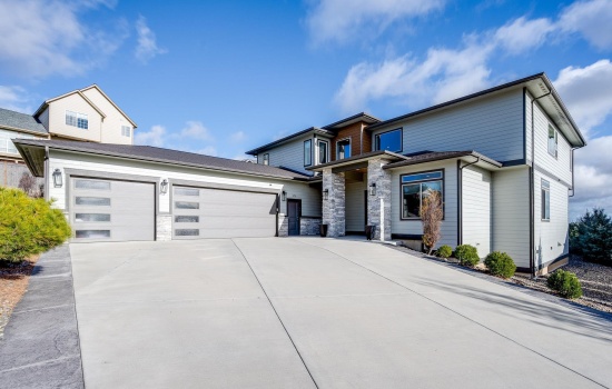 Golden Hills Drive, Pullman, Washington 99163, 6 Bedrooms Bedrooms, 0 ,5 BathroomsBathrooms,Houses,For Sale,Golden Hills Drive,0,289521