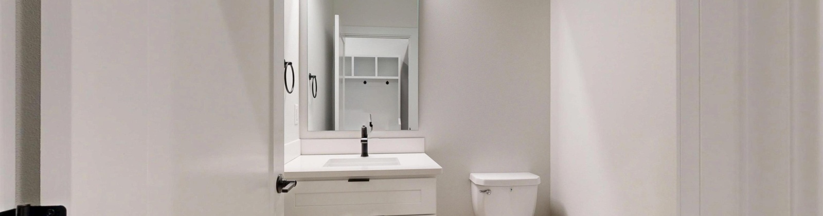 Park Avenue, Prosser, Washington 99350, 6 Bedrooms Bedrooms, 0 ,6 BathroomsBathrooms,Special Use,For Sale,Park Avenue,0,289527