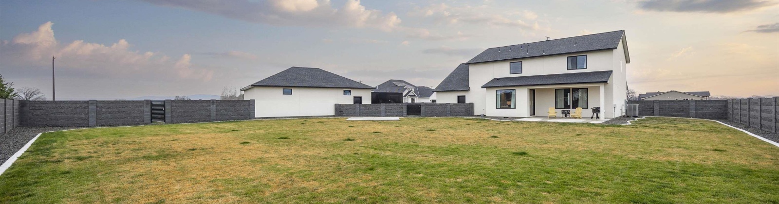 Lazy B Drive, Pasco, Washington 99301, 4 Bedrooms Bedrooms, 0 ,3 BathroomsBathrooms,Houses,For Sale,Lazy B Drive,0,289525