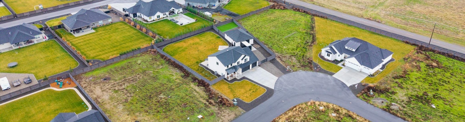 Lazy B Drive, Pasco, Washington 99301, 4 Bedrooms Bedrooms, 0 ,3 BathroomsBathrooms,Houses,For Sale,Lazy B Drive,0,289525