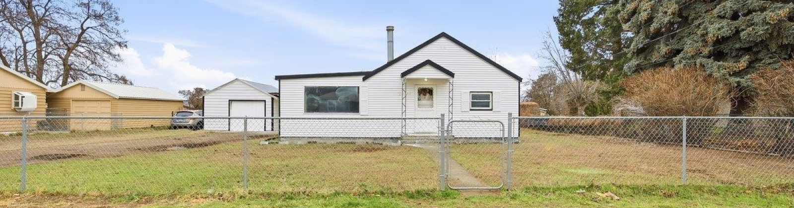 Rainier, Yakima, Washington 98930, 3 Bedrooms Bedrooms, 0 ,1 BathroomBathrooms,Houses,For Sale,Rainier,0,289534