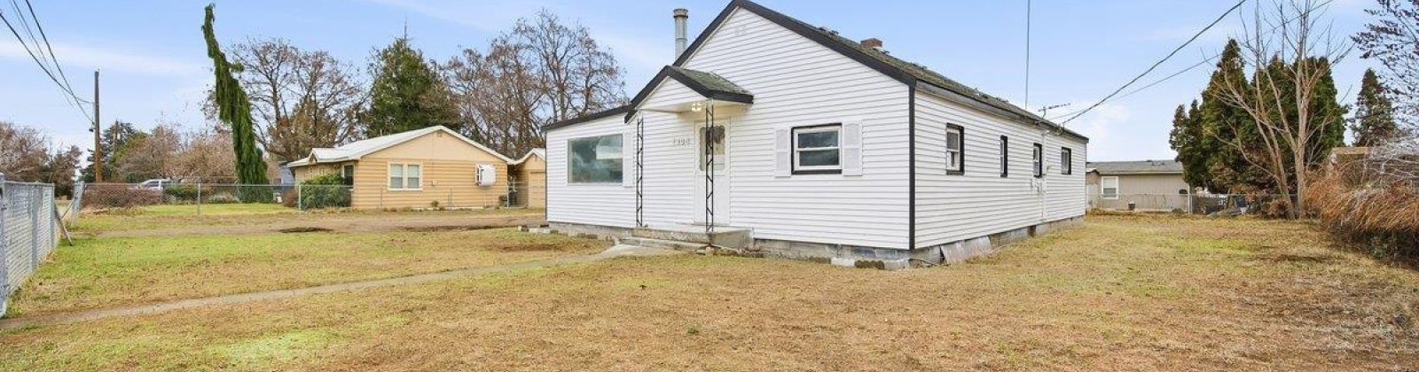 Rainier, Yakima, Washington 98930, 3 Bedrooms Bedrooms, 0 ,1 BathroomBathrooms,Houses,For Sale,Rainier,0,289534