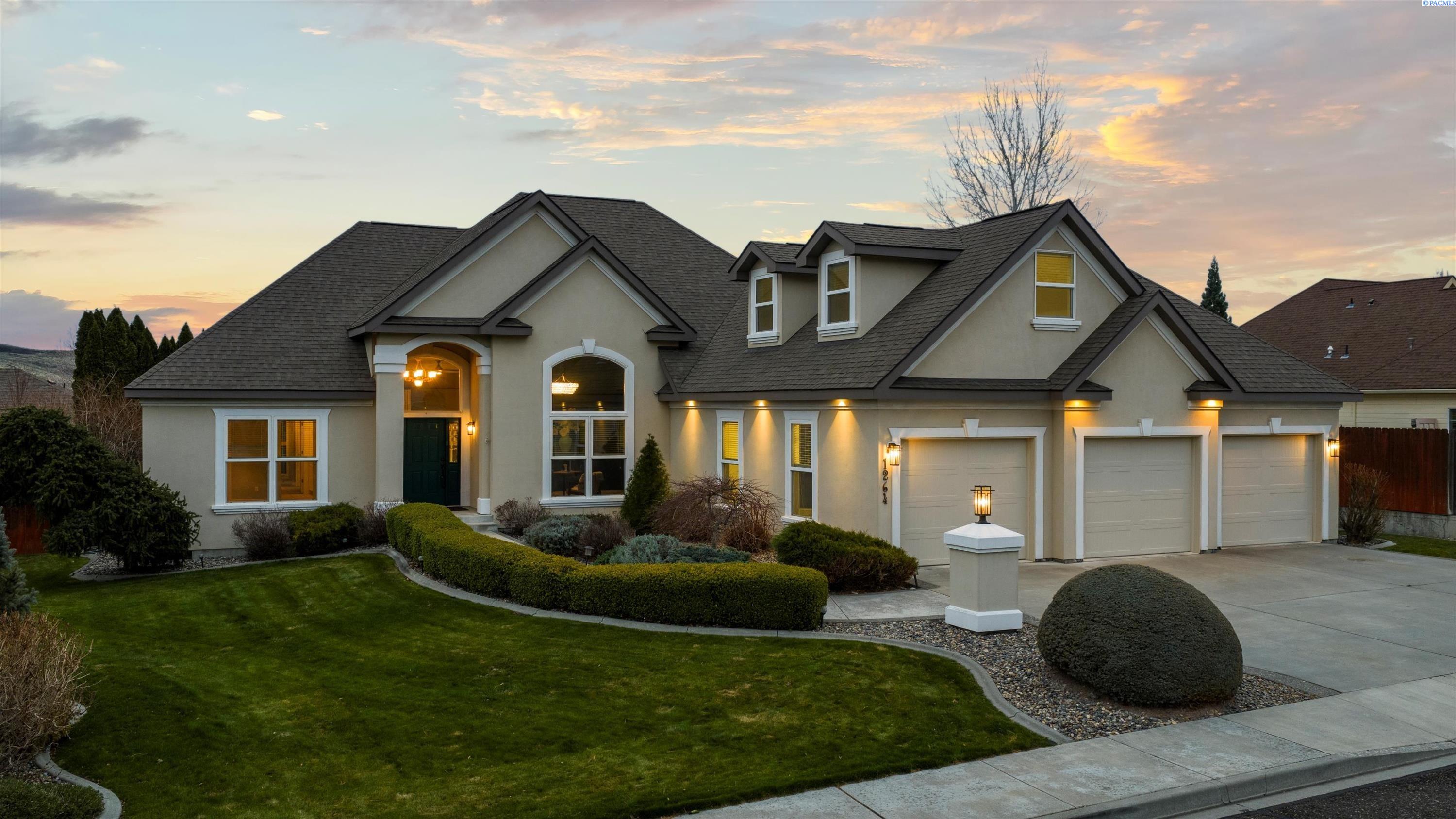 Vintage Ave, Richland, Washington 99352, 4 Bedrooms Bedrooms, 0 ,4 BathroomsBathrooms,Houses,For Sale,Vintage Ave,0,289535