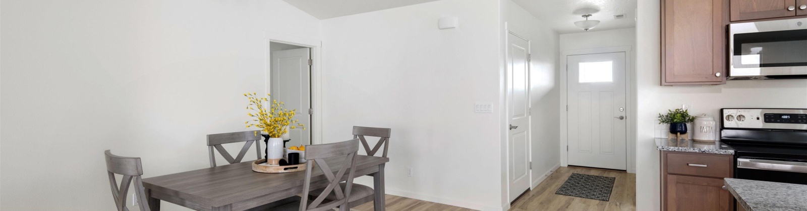 38th Ave, Kennewick, Washington 99338, 3 Bedrooms Bedrooms, 0 ,2 BathroomsBathrooms,Houses,For Sale,38th Ave,0,289536