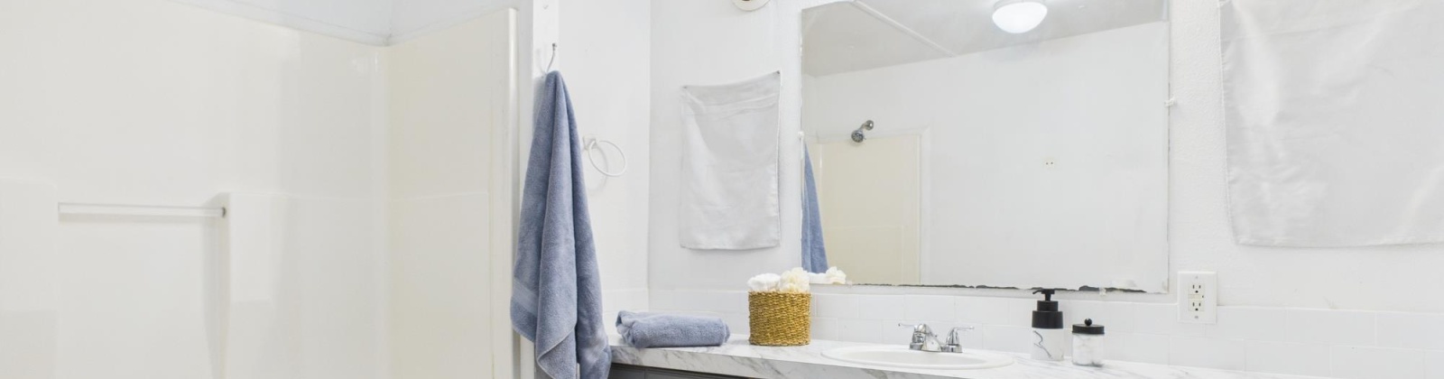 Steptoe St, Kennewick, Washington 99336, 2 Bedrooms Bedrooms, 0 ,1 BathroomBathrooms,Manufactured Homes,For Sale,Steptoe St,0,289539