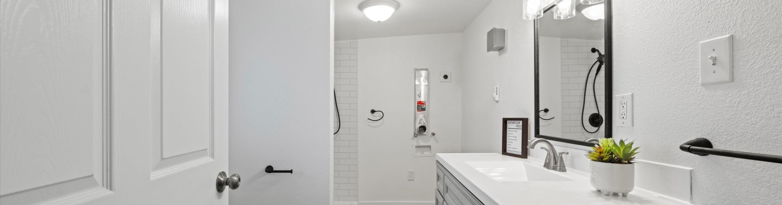 9th Ave, Pasco, Washington 99301-5103, 2 Bedrooms Bedrooms, 0 ,1 BathroomBathrooms,Houses,For Sale,9th Ave,0,289540