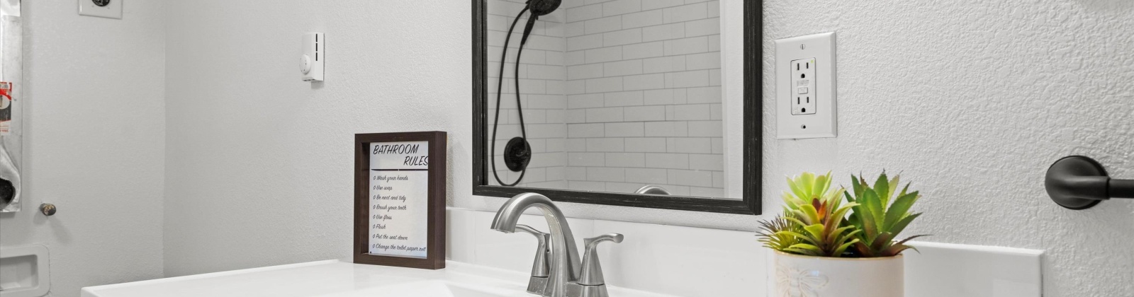 9th Ave, Pasco, Washington 99301-5103, 2 Bedrooms Bedrooms, 0 ,1 BathroomBathrooms,Houses,For Sale,9th Ave,0,289540