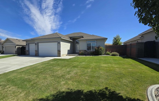 31st Avenue, Kennewick, Washington 99338, 4 Bedrooms Bedrooms, 0 ,2 BathroomsBathrooms,Houses,For Rent,31st Avenue,0,289561