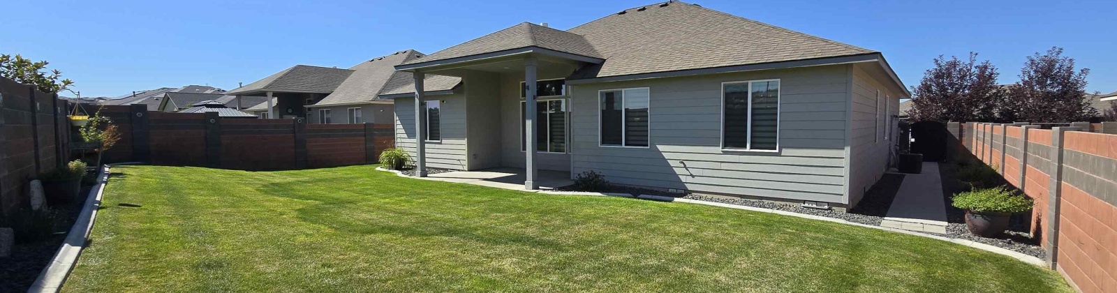 31st Avenue, Kennewick, Washington 99338, 4 Bedrooms Bedrooms, 0 ,2 BathroomsBathrooms,Houses,For Rent,31st Avenue,0,289561