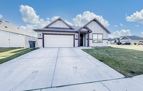 Centennial Ave, Sunnyside, Washington 98944, 3 Bedrooms Bedrooms, 0 ,2 BathroomsBathrooms,Houses,For Sale,Centennial Ave,0,289559