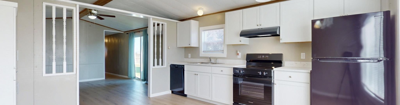 19th Avenue, #1, Kennewick, Washington 99337, 2 Bedrooms Bedrooms, 0 ,1 BathroomBathrooms,Manufactured Homes,For Sale,19th Avenue, #1,0,288136