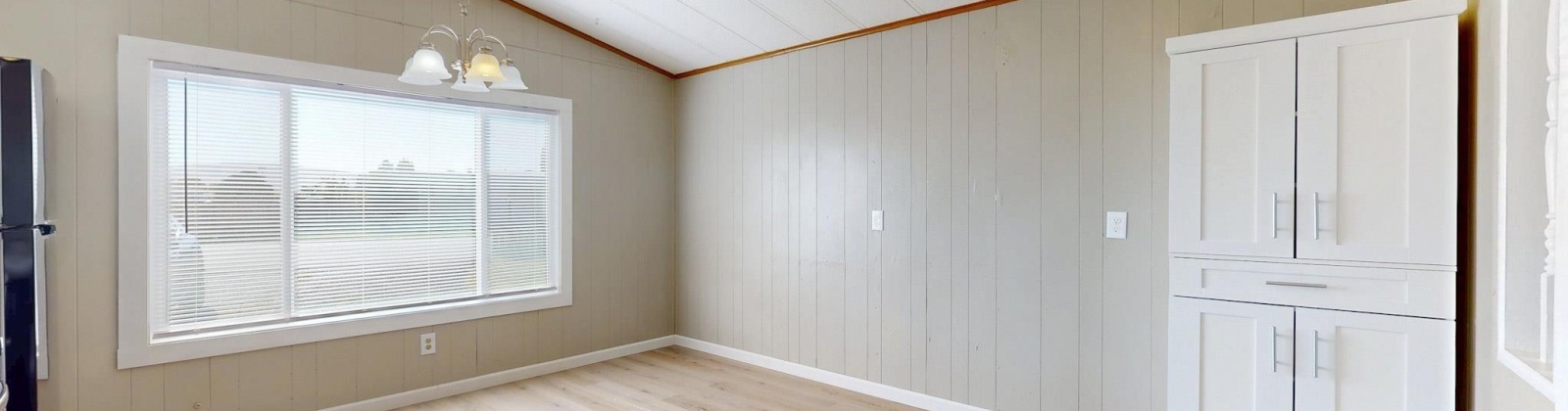 19th Avenue, #1, Kennewick, Washington 99337, 2 Bedrooms Bedrooms, 0 ,1 BathroomBathrooms,Manufactured Homes,For Sale,19th Avenue, #1,0,288136