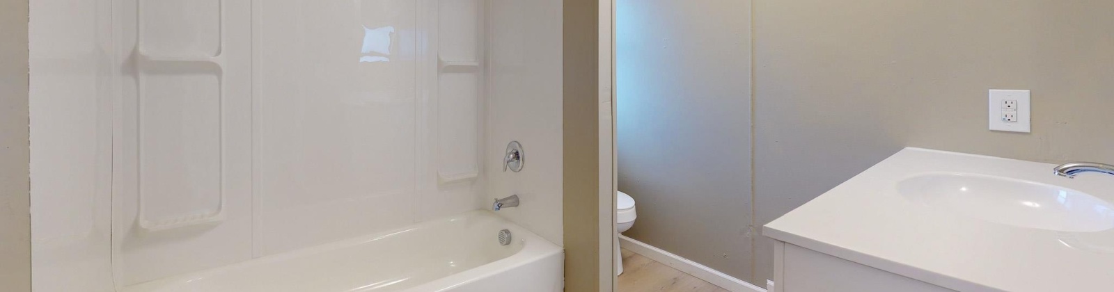 19th Avenue, #1, Kennewick, Washington 99337, 2 Bedrooms Bedrooms, 0 ,1 BathroomBathrooms,Manufactured Homes,For Sale,19th Avenue, #1,0,288136