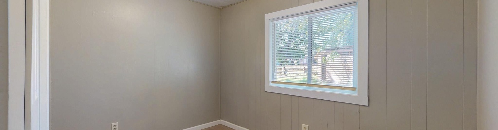 19th Avenue, #1, Kennewick, Washington 99337, 2 Bedrooms Bedrooms, 0 ,1 BathroomBathrooms,Manufactured Homes,For Sale,19th Avenue, #1,0,288136