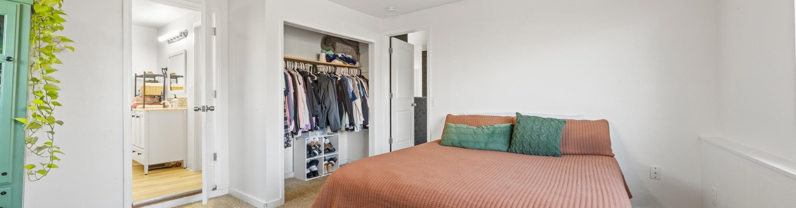 Green St, Kennewick, Washington 99336, 4 Bedrooms Bedrooms, 0 ,2 BathroomsBathrooms,Houses,For Sale,Green St,0,289570