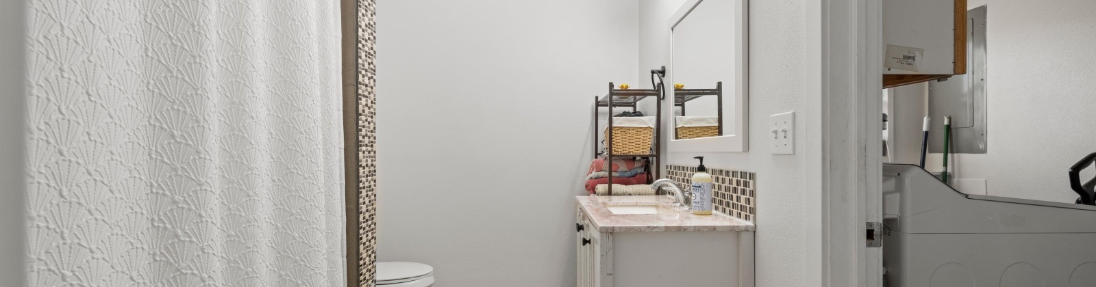 Green St, Kennewick, Washington 99336, 4 Bedrooms Bedrooms, 0 ,2 BathroomsBathrooms,Houses,For Sale,Green St,0,289570