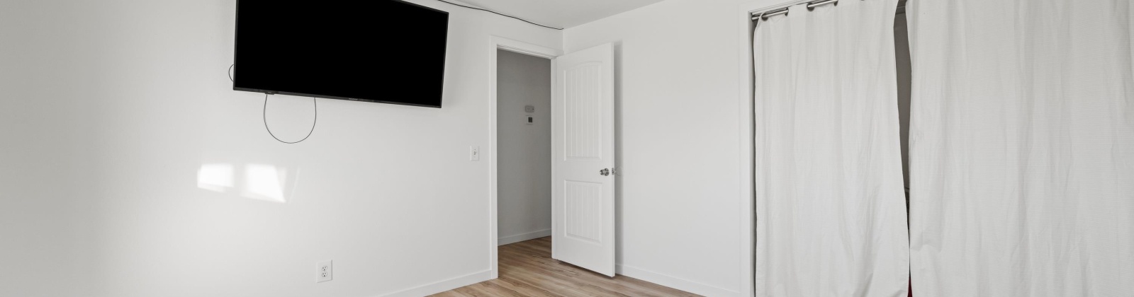 Green St, Kennewick, Washington 99336, 4 Bedrooms Bedrooms, 0 ,2 BathroomsBathrooms,Houses,For Sale,Green St,0,289570