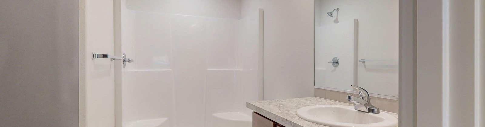 Ronan Street, Pasco, Washington 99301, 3 Bedrooms Bedrooms, 0 ,2 BathroomsBathrooms,Condos/townhomes,For Sale,Ronan Street,0,289569