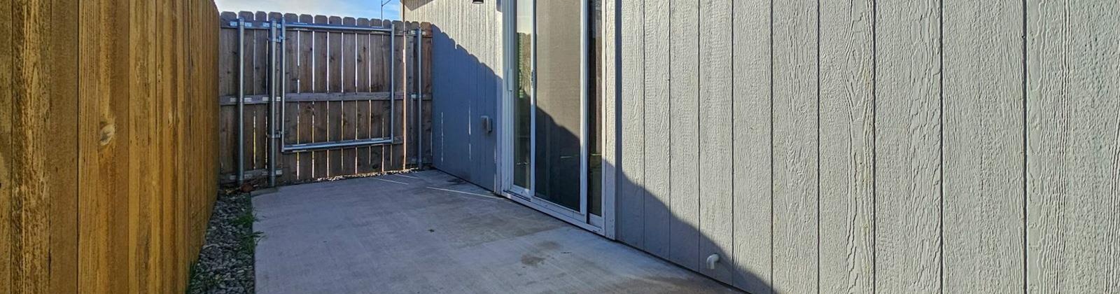 Ronan Street, Pasco, Washington 99301, 3 Bedrooms Bedrooms, 0 ,2 BathroomsBathrooms,Condos/townhomes,For Sale,Ronan Street,0,289569