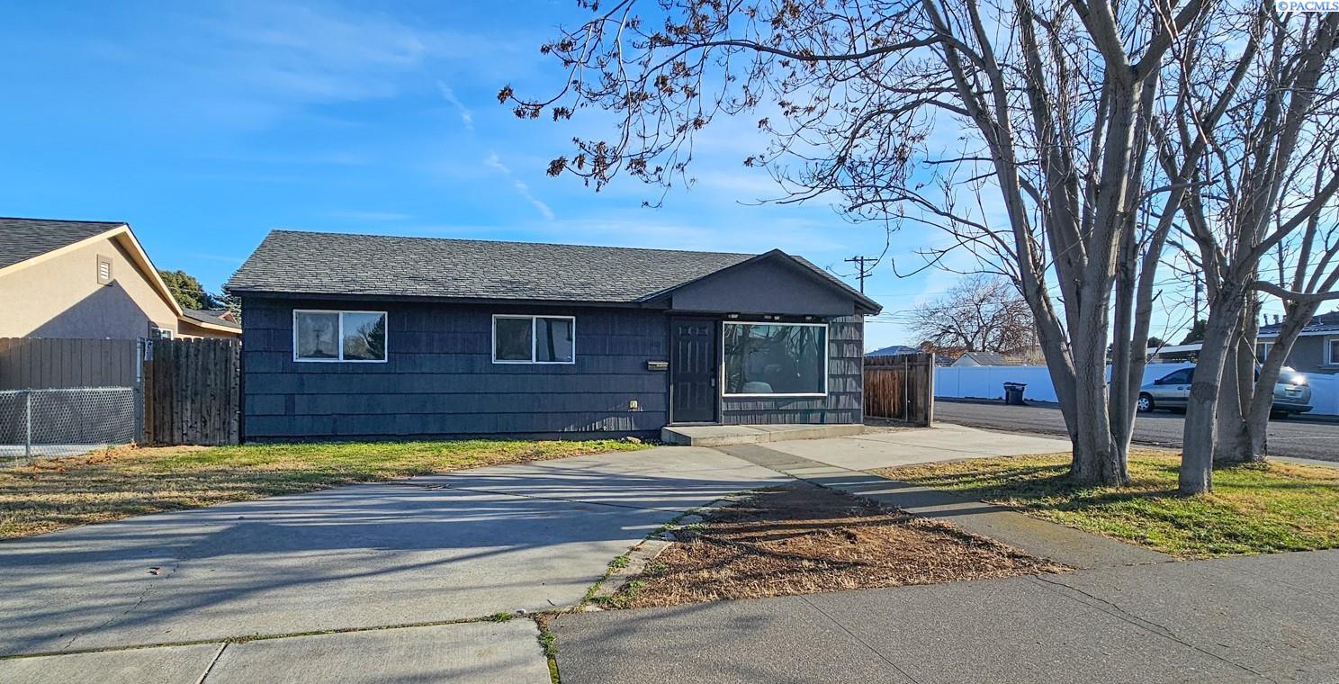 16th Avenue, Pasco, Washington 99301, 3 Bedrooms Bedrooms, 0 ,1 BathroomBathrooms,Houses,For Sale,16th Avenue,0,289568