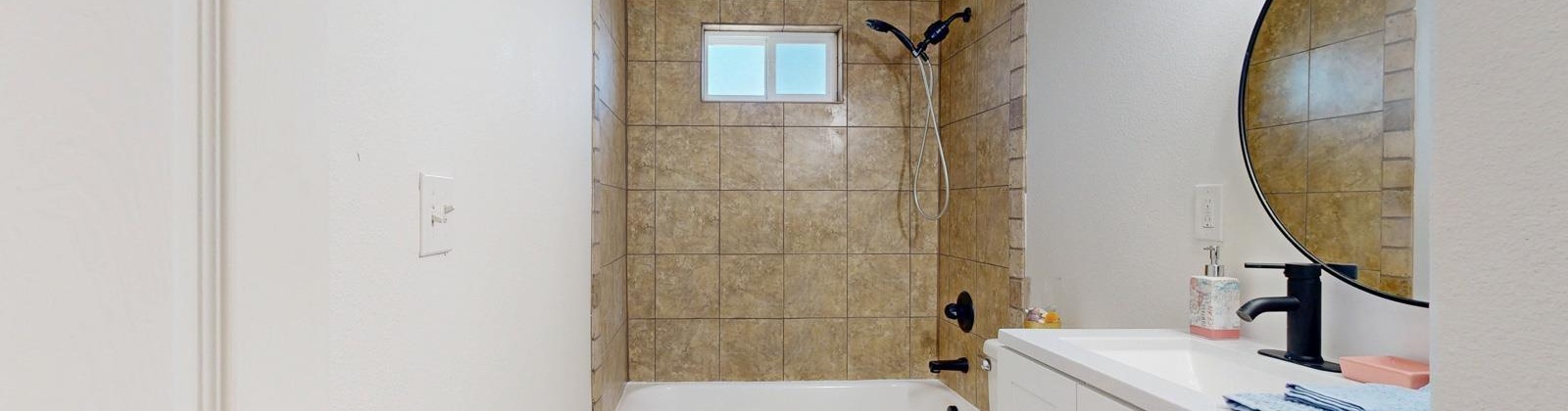 16th Avenue, Pasco, Washington 99301, 3 Bedrooms Bedrooms, 0 ,1 BathroomBathrooms,Houses,For Sale,16th Avenue,0,289568