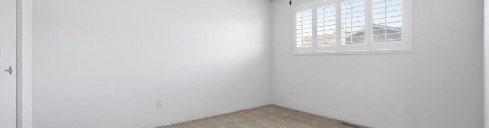 Kennewick Ave, Kennewick, Washington 99336, 2 Bedrooms Bedrooms, 0 ,1 BathroomBathrooms,Condos/townhomes,For Sale,Kennewick Ave,0,289574