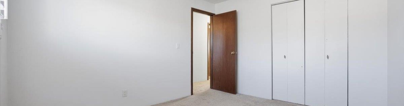 Kennewick Ave, Kennewick, Washington 99336, 2 Bedrooms Bedrooms, 0 ,1 BathroomBathrooms,Condos/townhomes,For Sale,Kennewick Ave,0,289574