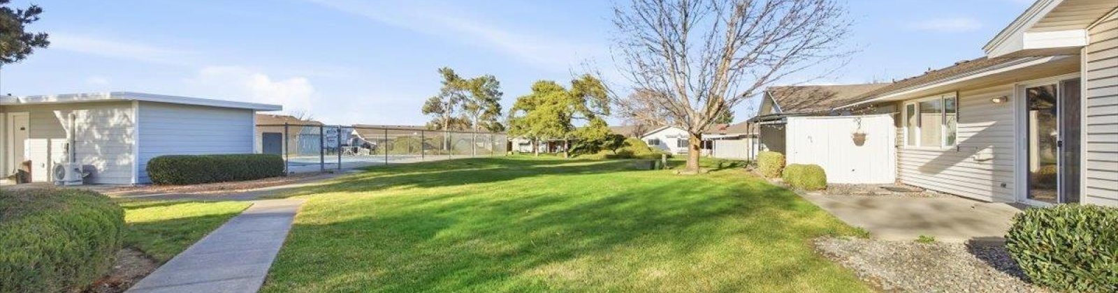 Kennewick Ave, Kennewick, Washington 99336, 2 Bedrooms Bedrooms, 0 ,1 BathroomBathrooms,Condos/townhomes,For Sale,Kennewick Ave,0,289574