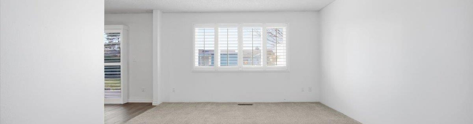 Kennewick Ave, Kennewick, Washington 99336, 2 Bedrooms Bedrooms, 0 ,1 BathroomBathrooms,Condos/townhomes,For Sale,Kennewick Ave,0,289574