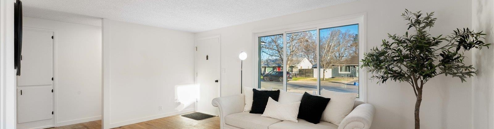 2nd Ave, Kennewick, Washington 99336, 4 Bedrooms Bedrooms, 0 ,1 BathroomBathrooms,Houses,For Sale,2nd Ave,0,289573