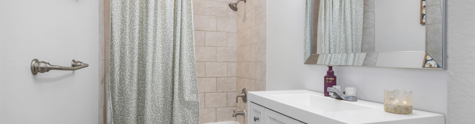 Hill Drive, Grandview, Washington 98930, 4 Bedrooms Bedrooms, 0 ,2 BathroomsBathrooms,Houses,For Sale,Hill Drive,0,288664