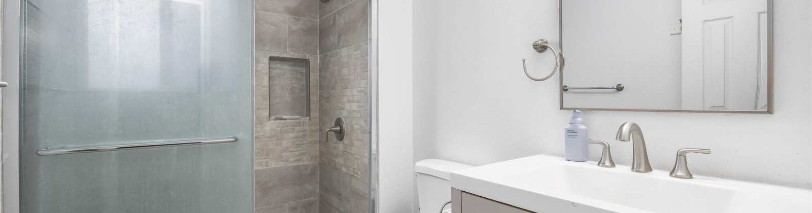 Hill Drive, Grandview, Washington 98930, 4 Bedrooms Bedrooms, 0 ,2 BathroomsBathrooms,Houses,For Sale,Hill Drive,0,288664