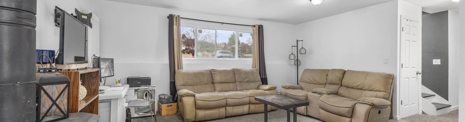 Hill Drive, Grandview, Washington 98930, 4 Bedrooms Bedrooms, 0 ,2 BathroomsBathrooms,Houses,For Sale,Hill Drive,0,288664