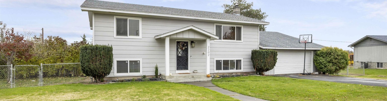 Hill Drive, Grandview, Washington 98930, 4 Bedrooms Bedrooms, 0 ,2 BathroomsBathrooms,Houses,For Sale,Hill Drive,0,288664