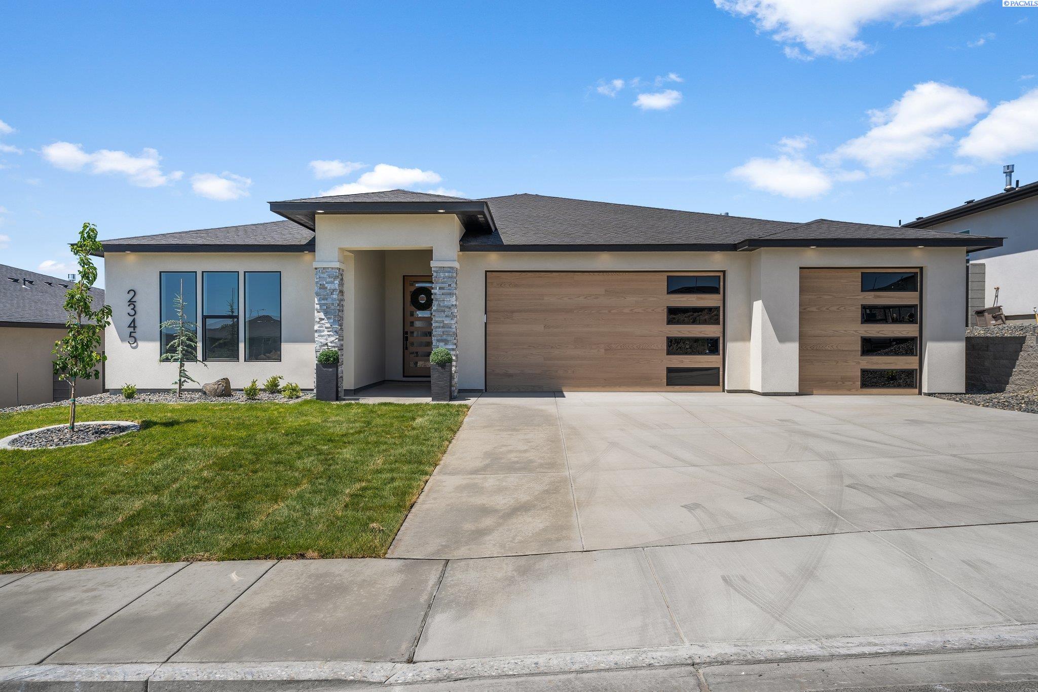 Waterhill Ave., Richland, Washington 99352, 4 Bedrooms Bedrooms, 0 ,3 BathroomsBathrooms,Houses,For Sale,Waterhill Ave.,0,282806