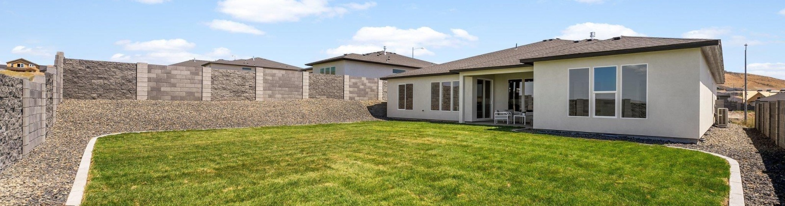 Waterhill Ave., Richland, Washington 99352, 4 Bedrooms Bedrooms, 0 ,3 BathroomsBathrooms,Houses,For Sale,Waterhill Ave.,0,282806