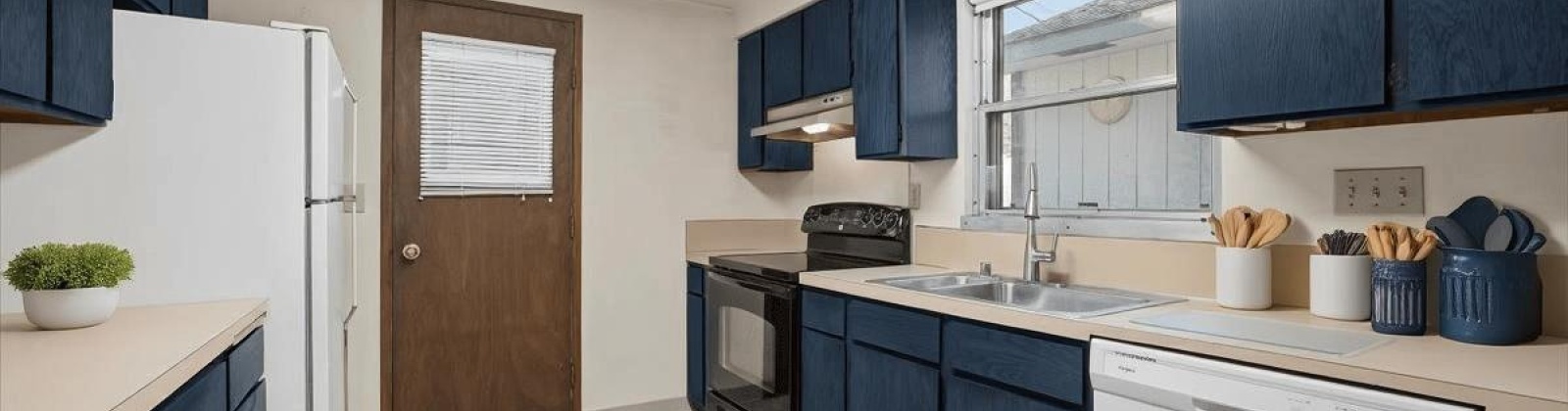 CHESTNUT AVE, Richland, Washington 99352, 4 Bedrooms Bedrooms, 0 ,2 BathroomsBathrooms,Houses,For Sale,CHESTNUT AVE,0,289586