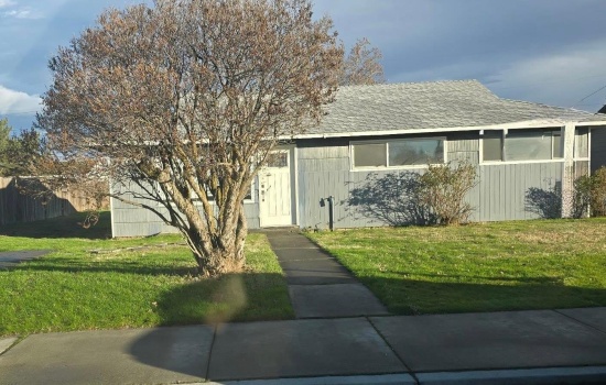 Almira, Connell, Washington 99326, 2 Bedrooms Bedrooms, 0 ,1 BathroomBathrooms,Houses,For Sale,Almira,0,289585
