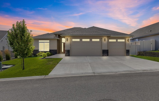 Van Buren Pl, Kennewick, Washington 99338, 4 Bedrooms Bedrooms, 0 ,2 BathroomsBathrooms,Houses,For Sale,Van Buren Pl,0,289584