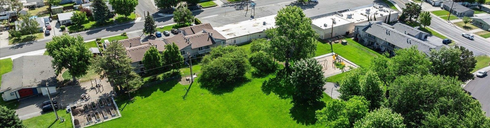 Wright Ave, Richland, Washington 99352, 2 Bedrooms Bedrooms, 0 ,3 BathroomsBathrooms,Condos/townhomes,For Sale,Wright Ave,0,289583