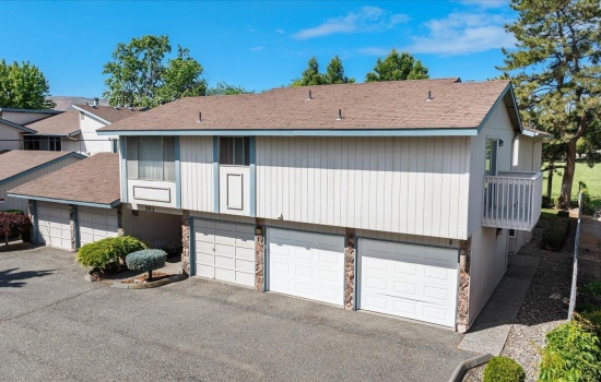 Wright Ave, Richland, Washington 99352, 2 Bedrooms Bedrooms, 0 ,3 BathroomsBathrooms,Condos/townhomes,For Sale,Wright Ave,0,289583