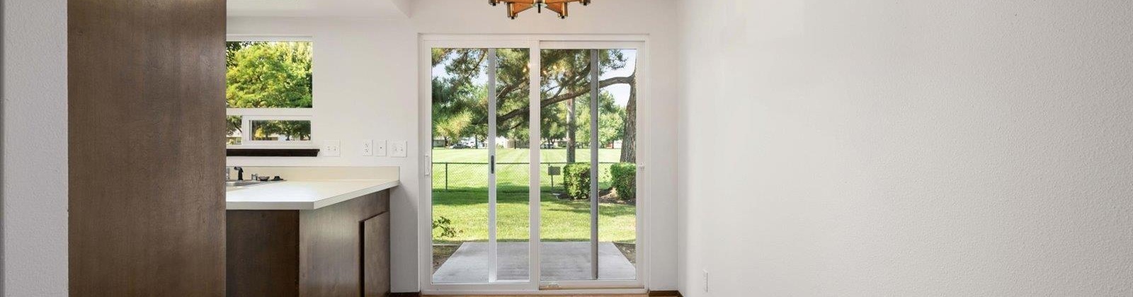 Wright Ave, Richland, Washington 99352, 2 Bedrooms Bedrooms, 0 ,3 BathroomsBathrooms,Condos/townhomes,For Sale,Wright Ave,0,289583