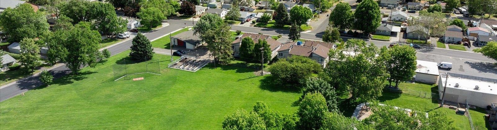 Wright Ave, Richland, Washington 99352, 2 Bedrooms Bedrooms, 0 ,3 BathroomsBathrooms,Condos/townhomes,For Sale,Wright Ave,0,289583