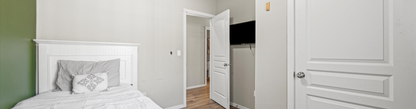 Grant Loop, West Richland, Washington 99353, 3 Bedrooms Bedrooms, 0 ,2 BathroomsBathrooms,Houses,For Sale,Grant Loop,0,289580