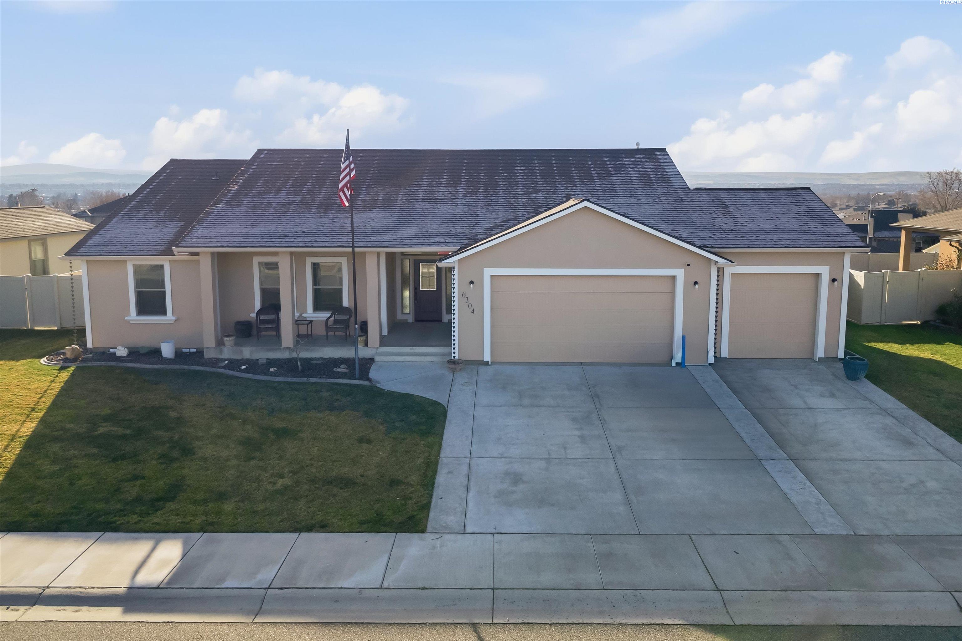Turf Paradise Dr, Pasco, Washington 99301, 3 Bedrooms Bedrooms, 0 ,2 BathroomsBathrooms,Houses,For Sale,Turf Paradise Dr,0,289581