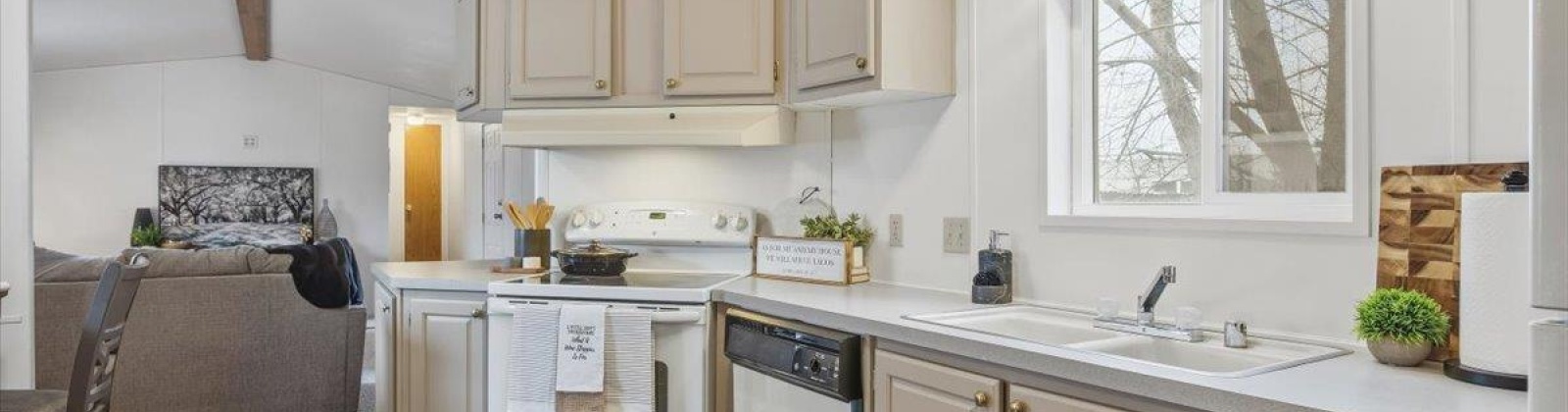 19th Ave, Kennewick, Washington 99352, 2 Bedrooms Bedrooms, 0 ,2 BathroomsBathrooms,Manufactured Homes,For Sale,19th Ave,0,289587